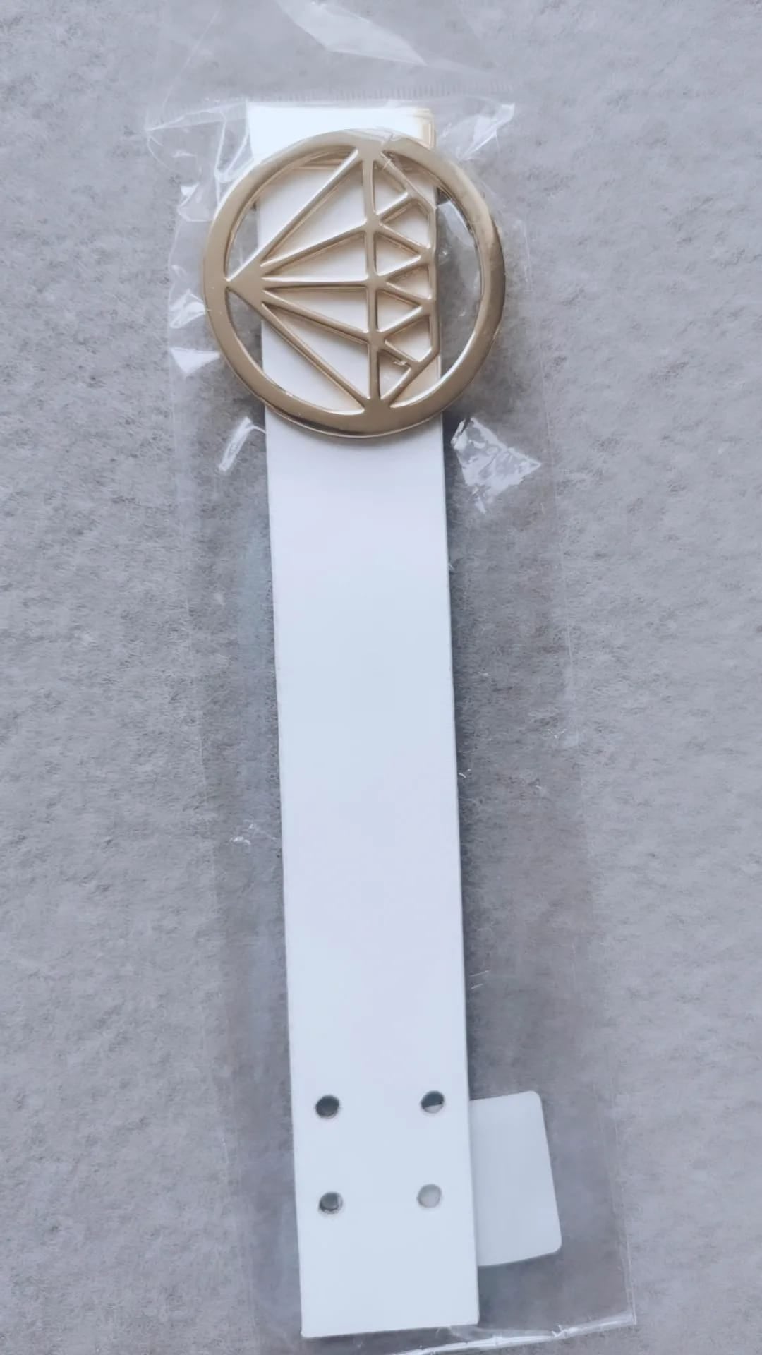 Colibra Diamond Design Leather Bracelet 24 CT Gold Pleated