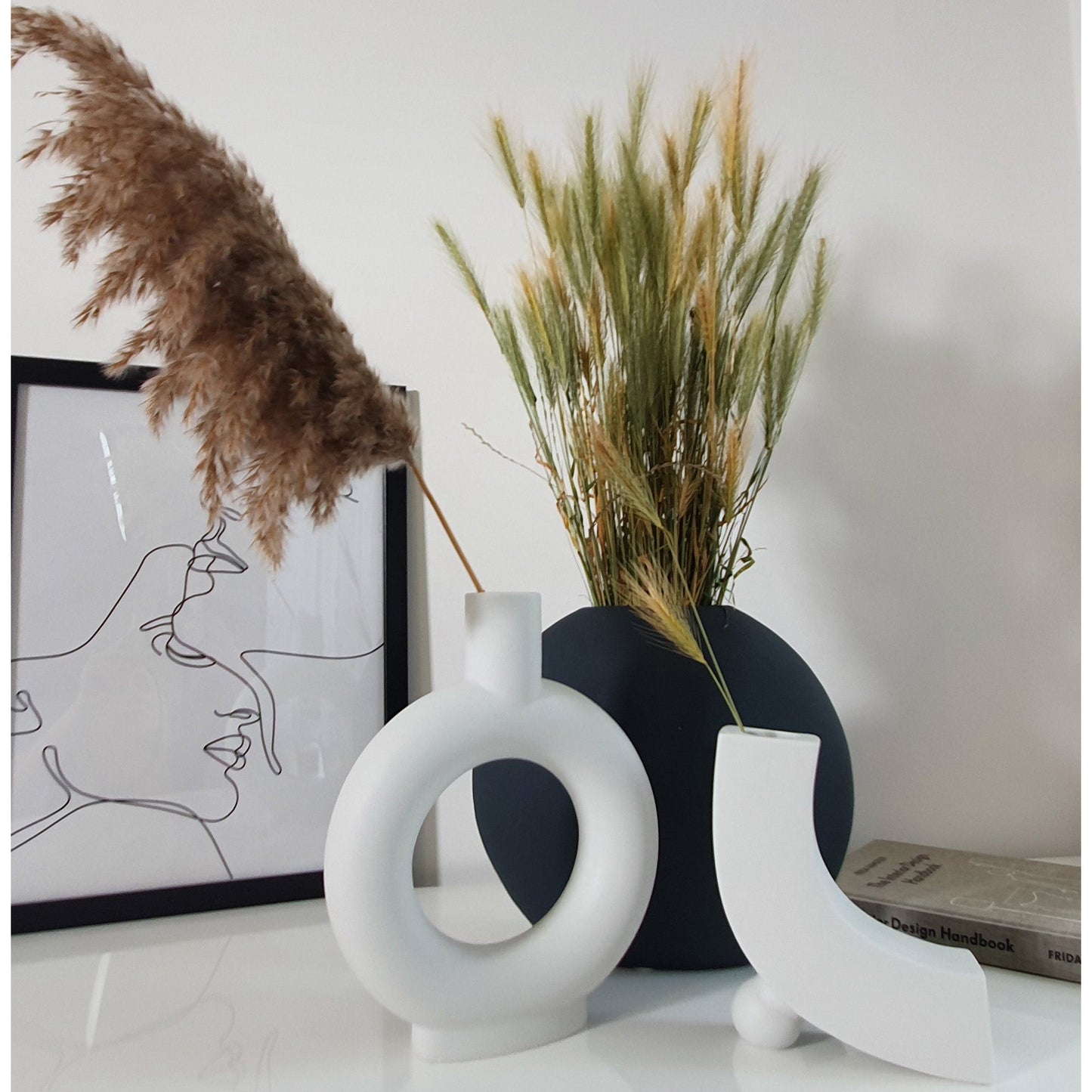 Ceramic donut vase