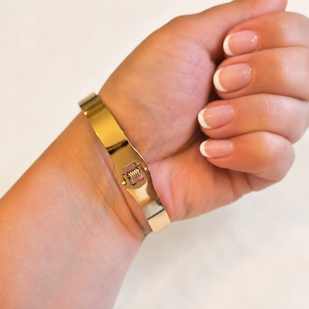 Golden Bracelet With Shiny Beads