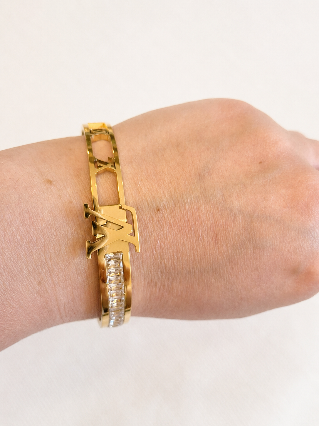 Golden Bracelet With Shiny Beads