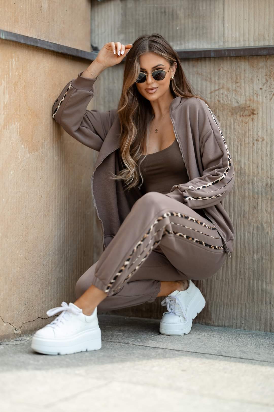 Brown Two Piece Tracksuit Zip Up Sweatshirt And Joggers One Size