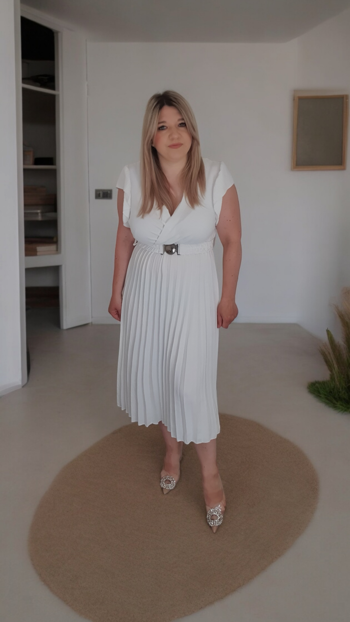 White Midi Pleated A-line Dress With Belt One Size