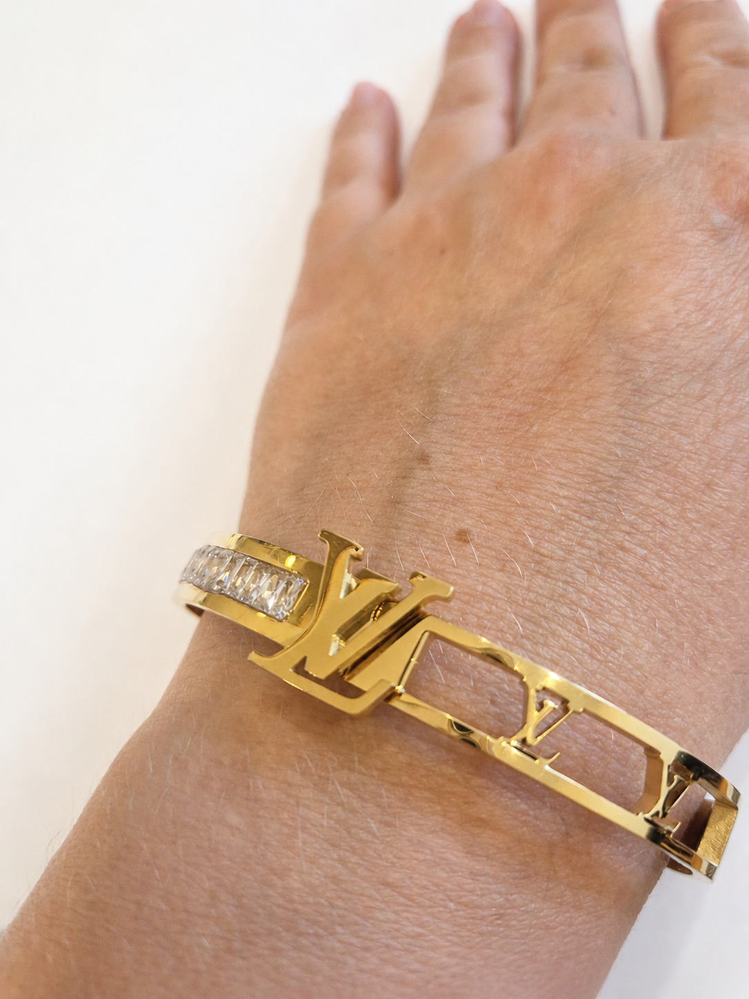 Golden Bracelet With Shiny Beads
