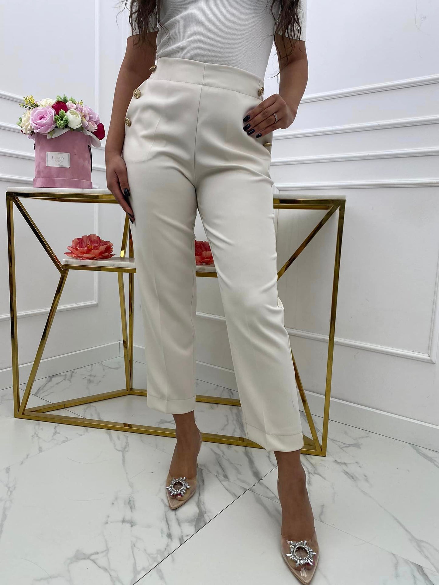 Cream High Waist Tapered Women's Pants With Pockets And Golden Buttons